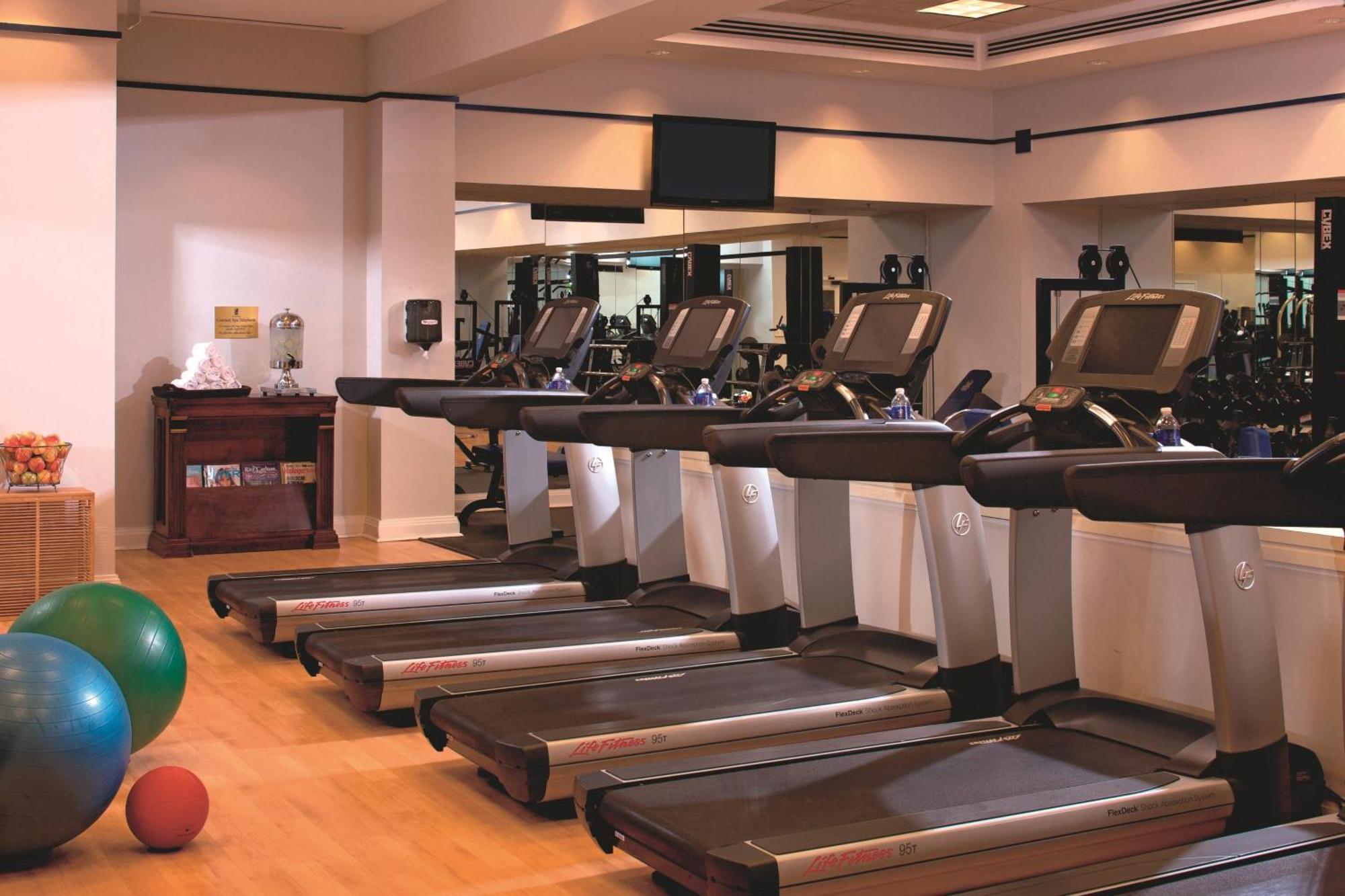 The Ritz-Carlton, Tysons Corner Hotel Екстериор снимка